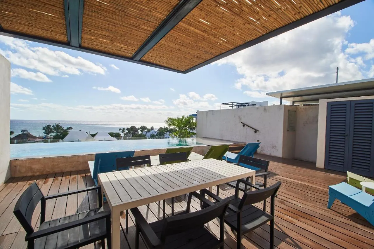 Stunning Two-Level Apartment Playa Del Carmen Infinity Swimming Pool & Rooftop Great Amenities Mexico