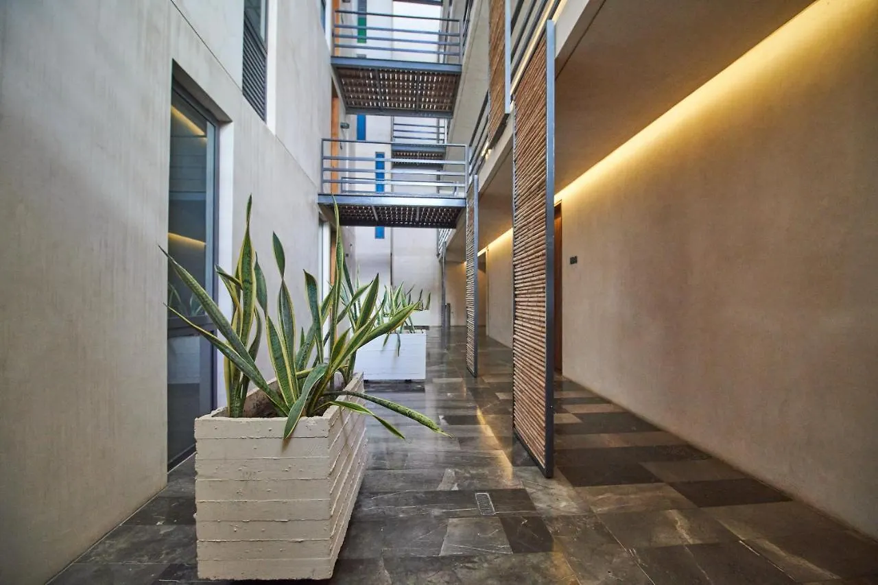 Stunning Two-Level Apartment Playa Del Carmen Infinity Swimming Pool & Rooftop Great Amenities