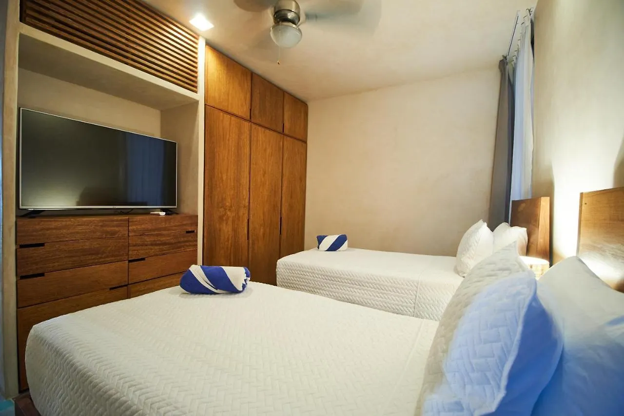 Stunning Two-Level Apartment Playa Del Carmen Infinity Swimming Pool & Rooftop Great Amenities 0*,